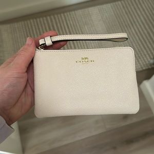 Coach wristlet, brand new